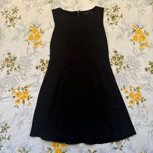 Alice + Olivia Size 2 Black Fit & Flare Dress